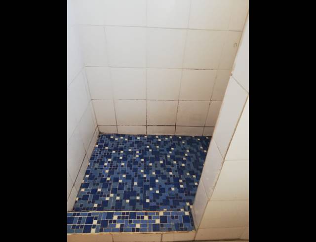 2 BEDROOM FLAT FOR SALE IN CROSSMOOR